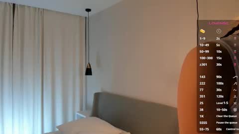 Snapshot of colbymcroberts chatting on 09.29.25 Carry online show from 09.29.25