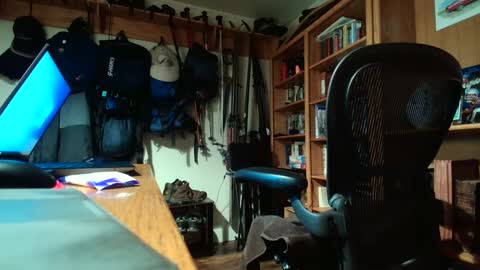 Snapshot of colchuck chatting on 03.12.25 colchuck online show from 03.12.25