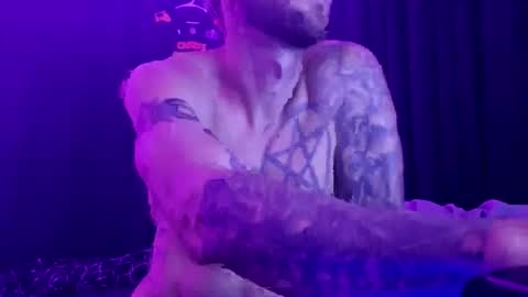 Snapshot of colevan2390 chatting on 11.14.25 colevan2390 online show from 11.14.25