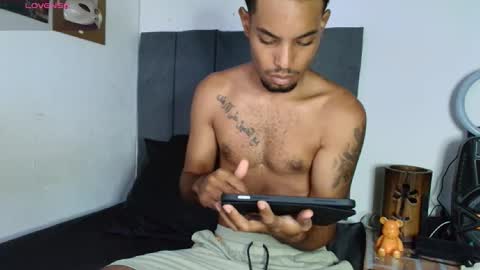 Snapshot of colinlatinbrown chatting on 10.04.25 IG  online show from 10.04.25