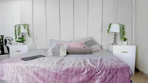 college_muscle_ass online show from 09.26.25