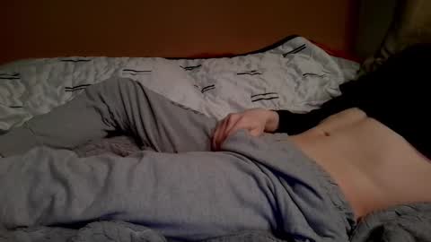 Snapshot of collegeanonymoustwink chatting on 01.31.26 collegeanonymoustwink online show from 01.31.26