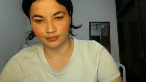 Snapshot of colombi4spice chatting on 06.15.26 viviana online show from 06.15.26