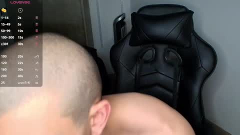 Snapshot of colombianmuscle8 chatting on 01.12.25 colombianmuscle8 online show from 01.12.25