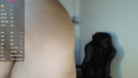 Snapshot of colombianmuscle8 chatting on 09.11.25 colombianmuscle8 online show from 09.11.25