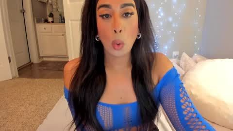 Snapshot of colombiantexas chatting on 06.03.26 ........ Instagram Lorysexys online show from 06.03.26