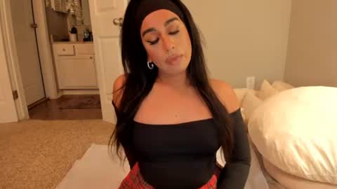 Snapshot of colombiantexas chatting on 06.10.26 ........ Instagram Lorysexys online show from 06.10.26