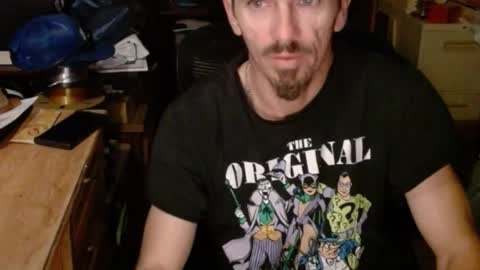 Nelson or ComicKing and sometime Peachy143 online show from 02.22.25