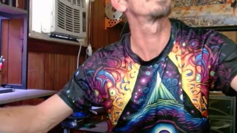 Nelson or ComicKing and sometime Peachy143 online show from 09.26.25