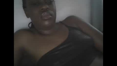 Snapshot of comicalcara chatting on 01.19.25 Cara online show from 01.19.25