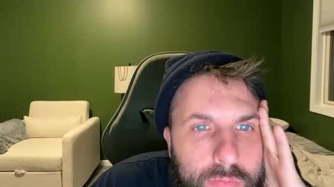 Snapshot of concentralized chatting on 12.02.25 Matt online show from 12.02.25