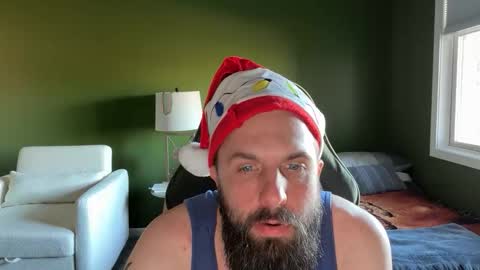 Snapshot of concentralized chatting on 12.16.25 Matt online show from 12.16.25