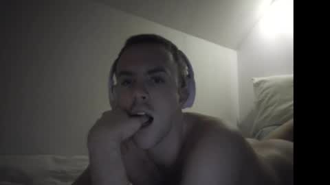 dreamy eyed lover online show from 01.10.26