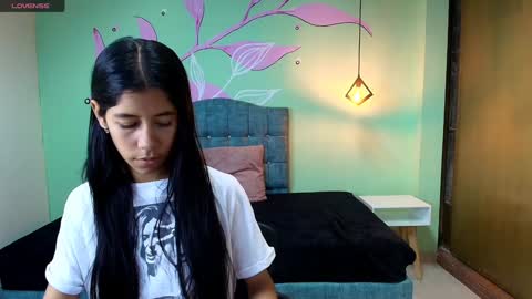 C O N N I E online show from 02.01.25