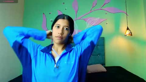 C O N N I E online show from 11.06.25