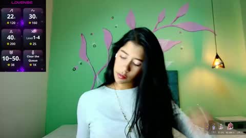 C O N N I E online show from 11.11.25