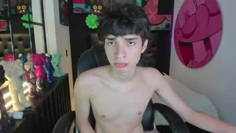 Snapshot of connor_stone_ chatting on 12.02.25 connor_stone_ online show from 12.02.25