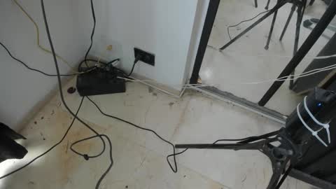 Snapshot of connor_stone_ chatting on 12.04.25 connor_stone_ online show from 12.04.25