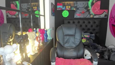 Snapshot of connor_stone_ chatting on 12.16.25 connor_stone_ online show from 12.16.25