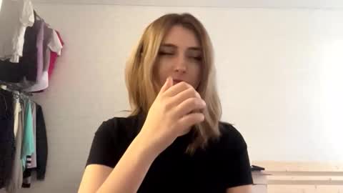 Amelia online show from 03.05.26