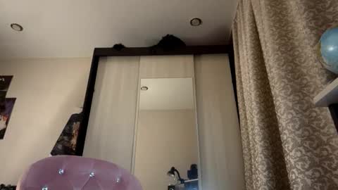 Isabella online show from 11.13.25