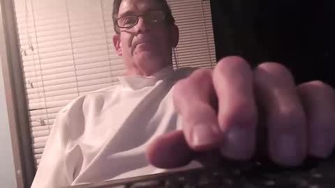 Snapshot of convictdbeavrbandit chatting on 11.02.25 Jackson online show from 11.02.25