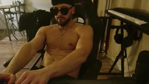 Snapshot of cookiewaves chatting on 11.17.25 Stachu Jones online show from 11.17.25