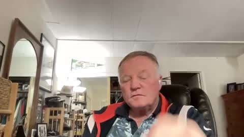 Snapshot of cookoosnest chatting on 02.01.25 cookoosnest online show from 02.01.25