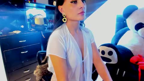 Coral  online show from 02.01.25