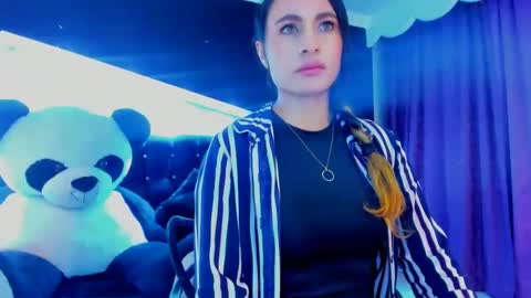 Coral  online show from 02.08.25