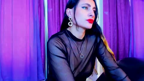 Coral  online show from 02.19.25