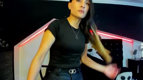 Coral  online show from 03.08.25