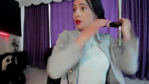 Coral  online show from 09.15.25