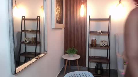 Coral online show from 11.28.25