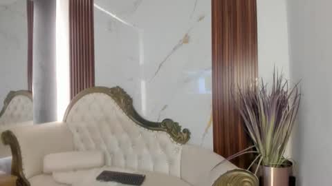 Coralie Bronson online show from 10.09.25