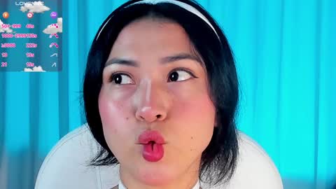 Coral Stefani online show from 12.14.24