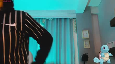 Coral Stefani online show from 12.31.24