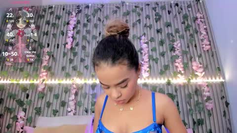 Snapshot of coralineross_ chatting on 11.22.25 coralineross_ online show from 11.22.25