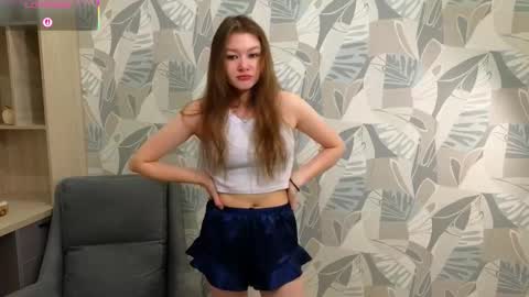 Snapshot of cordiacower chatting on 10.19.25 Leya online show from 10.19.25