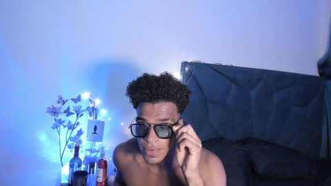 Snapshot of coreyglover chatting on 12.02.24 CoreyGlover online show from 12.02.24