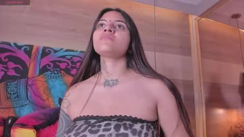 Snapshot of cori_paige chatting on 11.25.25 Cori online show from 11.25.25