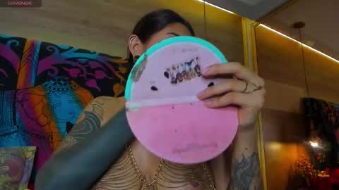 Snapshot of cori_paige chatting on 11.30.25 Cori online show from 11.30.25