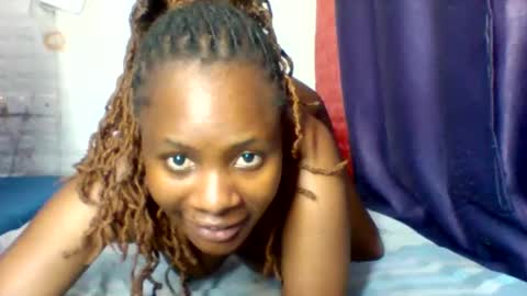 Snapshot of cortezblue chatting on 01.11.26 blue online show from 01.11.26