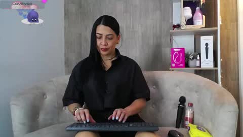 cortney tayler online show from 12.19.25