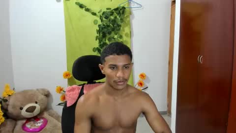 Snapshot of corzoethan chatting on 01.20.25 Ethan online show from 01.20.25