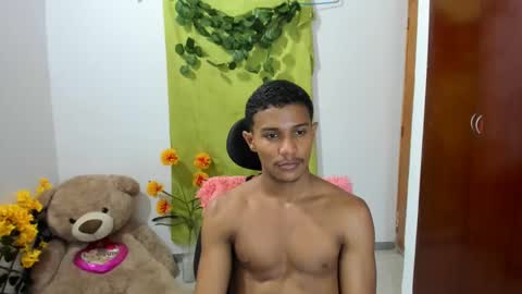 Snapshot of corzoethan chatting on 01.25.25 Ethan online show from 01.25.25