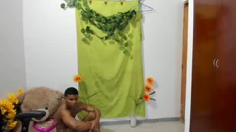 Snapshot of corzoethan chatting on 01.29.25 Ethan online show from 01.29.25