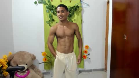 Snapshot of corzoethan chatting on 02.03.25 Ethan online show from 02.03.25