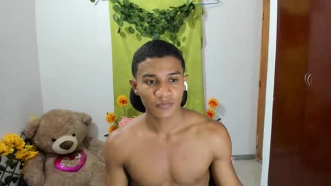 Snapshot of corzoethan chatting on 03.12.25 Ethan online show from 03.12.25