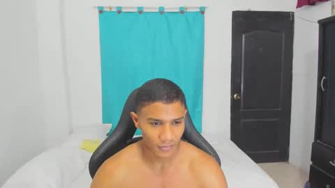 Snapshot of corzoethan chatting on 09.12.25 Ethan online show from 09.12.25